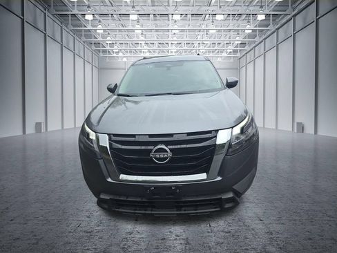 Certified 2025 Nissan Pathfinder SV AWD/4WD image 2