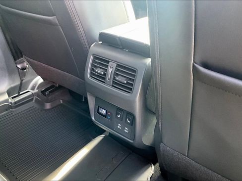 New 2025 Nissan Rogue Platinum w/ Platinum Premium Package image 27