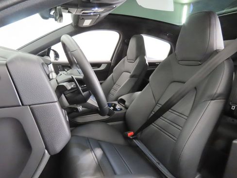 Certified 2026 Porsche Cayenne S AWD/4WD image 5