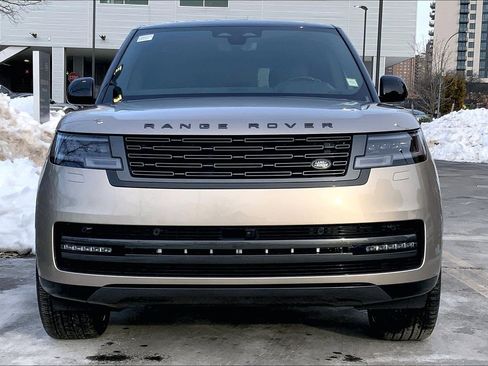 New 2026 Land Rover Range Rover Long Wheelbase SE image 3