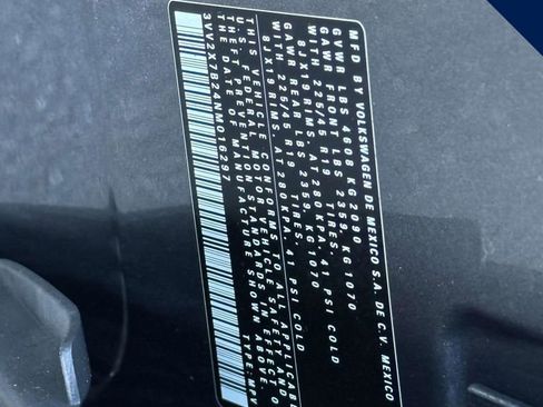 Certified 2022 Volkswagen Taos SEL w/ Panoramic Sunroof Package image 25