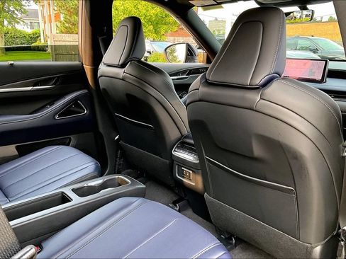 Certified 2026 INFINITI QX60 Sport w/ Dark Cargo Package AWD/4WD image 29
