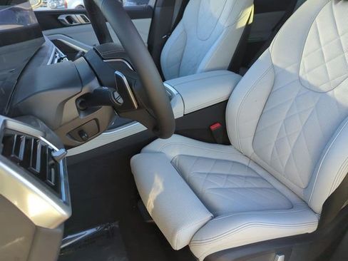 New 2026 BMW X5 sDrive40i w/ Premium Package RWD image 17