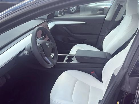 Used 2023 Tesla Model 3 Standard Range RWD image 17