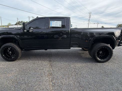 Used 2024 GMC Sierra 3500 Denali Ultimate AWD/4WD image 8