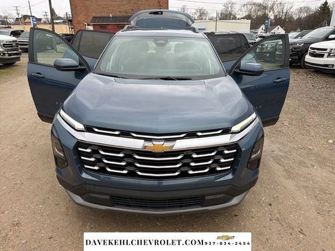 Used 2025 Chevrolet Equinox LT w/ Convenience Package II image 31