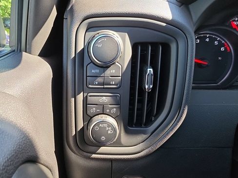 Certified 2024 Chevrolet Silverado 1500 Custom Trail Boss AWD/4WD image 10
