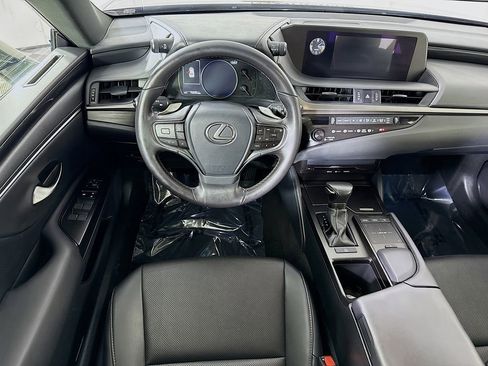 Used 2019 Lexus ES 350 image 3
