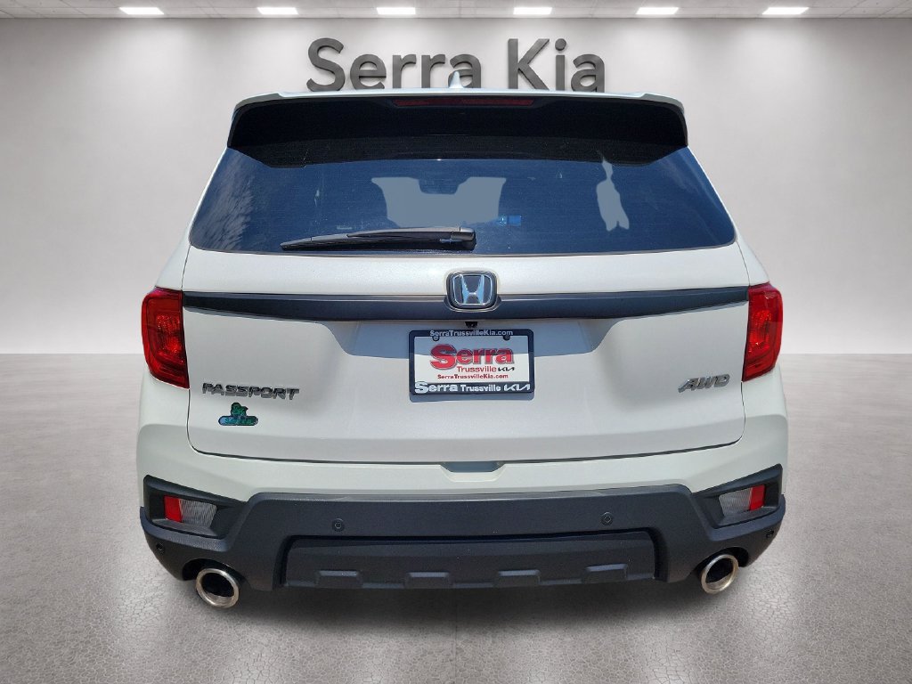 Used 2023 Honda Passport EX-L image 4