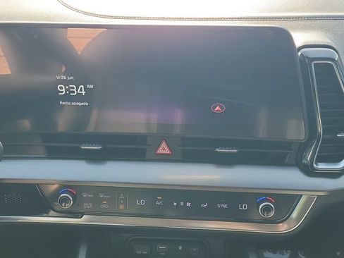 Used 2023 Kia Sportage EX FWD image 14