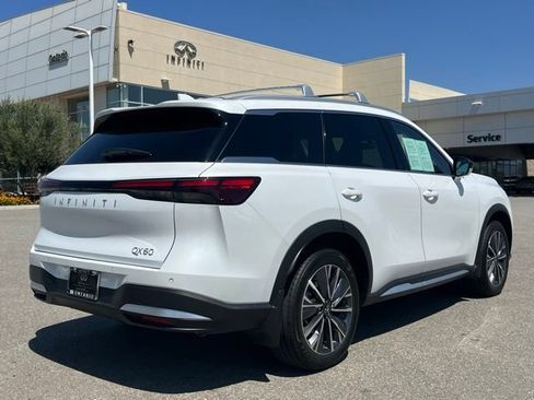 Certified 2026 INFINITI QX60 Luxe w/ Cargo Package FWD image 4