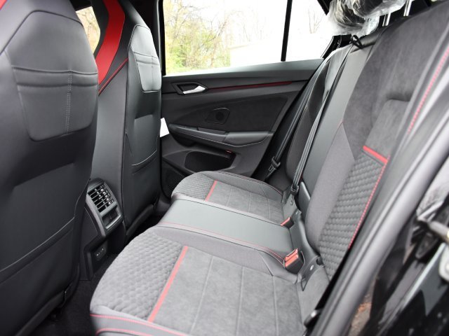 New 2026 Volkswagen GTI SE FWD image 18