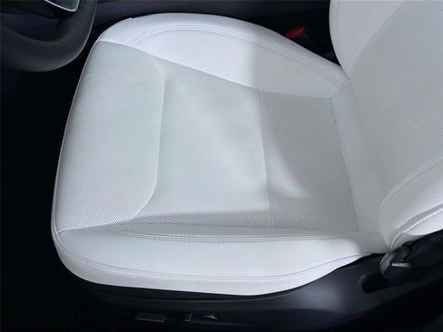 Used 2024 Tesla Model 3 Long Range RWD image 19
