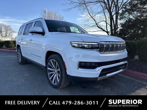 Used 2022 Jeep Grand Wagoneer Series II w/ Convenience Group III AWD/4WD image 1