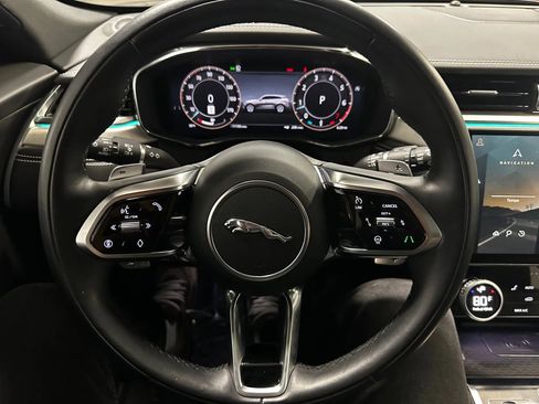 Used 2025 Jaguar F-PACE R-Dynamic S image 29
