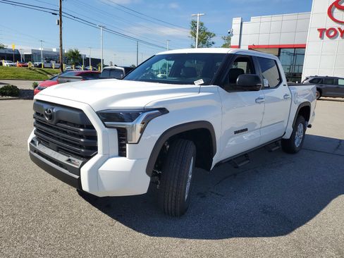New 2026 Toyota Tundra SR5 AWD/4WD image 2