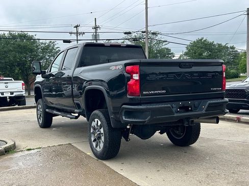 Used 2022 Chevrolet Silverado 2500 Custom w/ Custom Value Package AWD/4WD image 8
