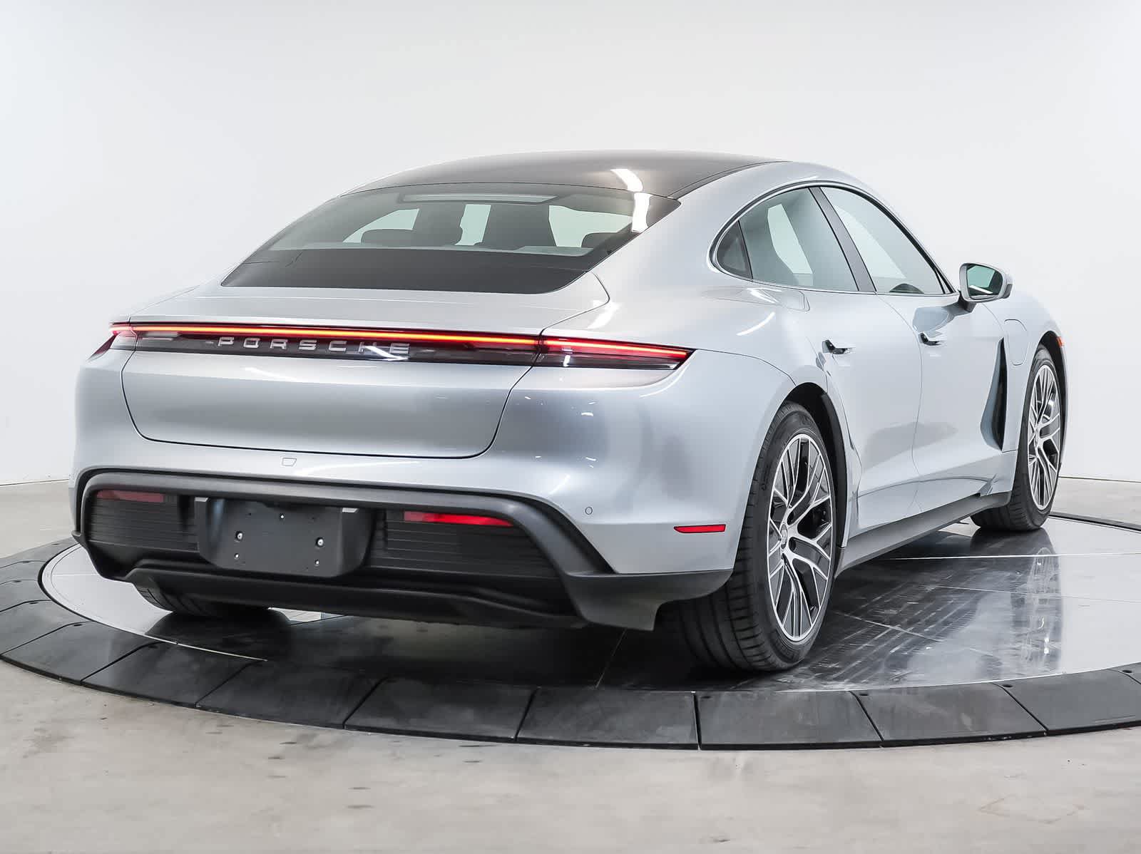 Certified 2024 Porsche Taycan RWD image 9