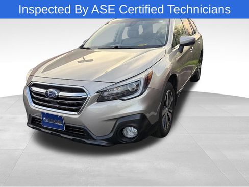 Used 2019 Subaru Outback 2.5i Limited AWD/4WD image 2