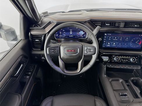 Used 2024 GMC Sierra 3500 AT4 w/ AT4 Premium Plus Package image 24