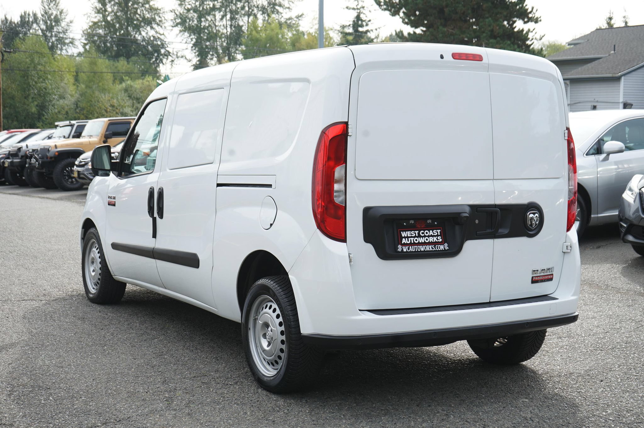 Used 2022 RAM ProMaster City Tradesman FWD image 3