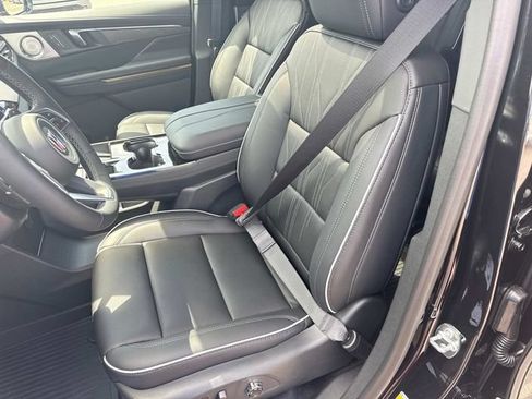 New 2026 Buick Enclave Avenir w/ Super Cruise Package FWD image 26