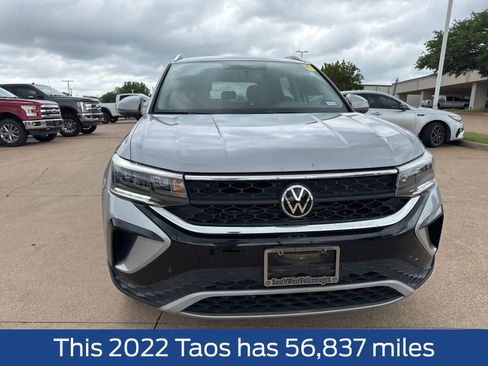 Used 2022 Volkswagen Taos SE image 2