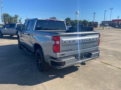 New 2026 Chevrolet Silverado 1500 Custom w/ Turbomax Blackout Package
