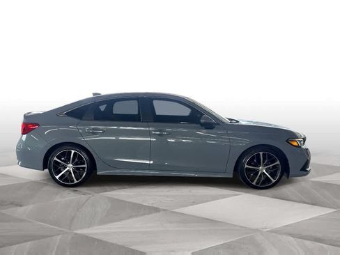 Used 2024 Honda Civic Touring image 9