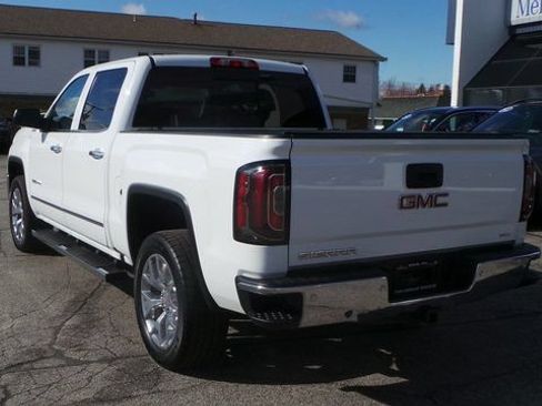 Used 2018 GMC Sierra 1500 SLT w/ SLT Premium Package AWD/4WD image 4