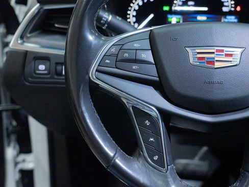 Used 2018 Cadillac XT5 Premium Luxury w/ Driver Assist Package image 37