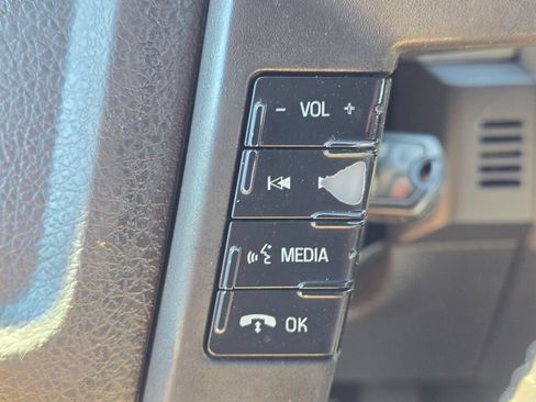 Used 2013 Ford F150 XLT w/ Mid Equipment Group AWD/4WD image 32