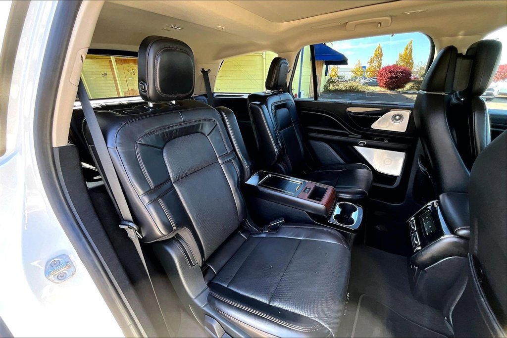 Used 2020 Lincoln Aviator Reserve w/ Equipment Group 202A AWD/4WD image 20