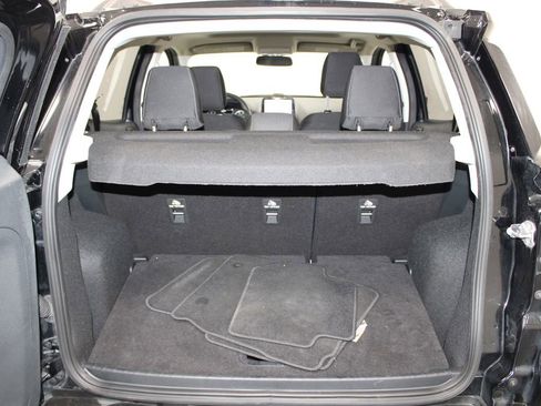 Used 2021 Ford EcoSport SE FWD image 13