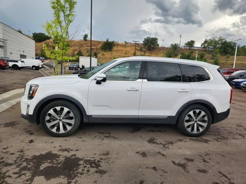 Used 2022 Kia Telluride EX w/ EX Premium Package AWD/4WD image 4