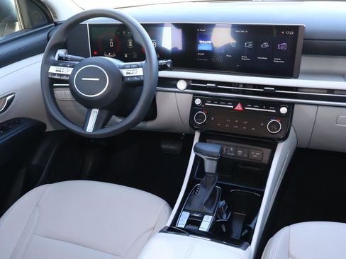 Used 2025 Hyundai Tucson SEL image 10