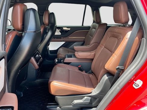 Used 2025 Lincoln Aviator Reserve w/ Equipment Group 201A AWD/4WD image 26
