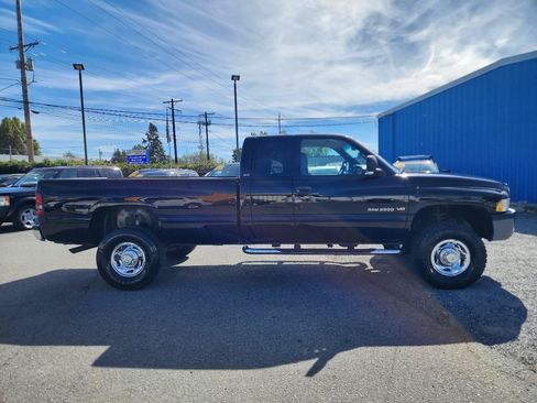 Used 1999 Dodge Ram 2500 Truck 4x4 Quad Cab image 5