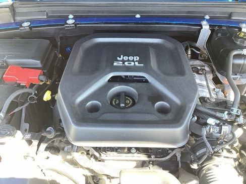 Used 2023 Jeep Wrangler Unlimited Rubicon 4xe AWD/4WD image 13