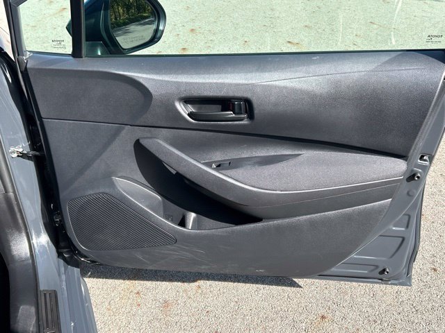 Used 2024 Toyota Corolla LE w/ LE Convenience Package FWD image 25