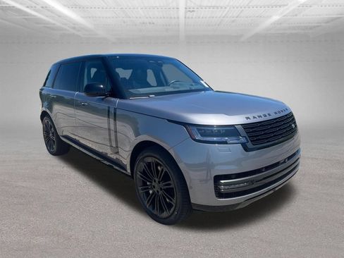 New 2026 Land Rover Range Rover Long Wheelbase SE AWD/4WD image 7