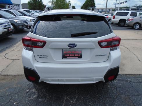 Used 2022 Subaru Crosstrek 2.0i Premium AWD/4WD image 3