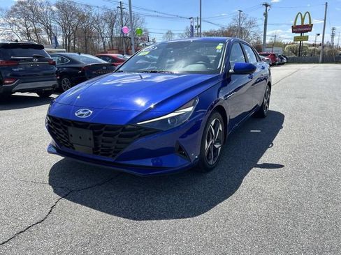 Certified 2023 Hyundai Elantra SEL w/ Convenience Package FWD image 7