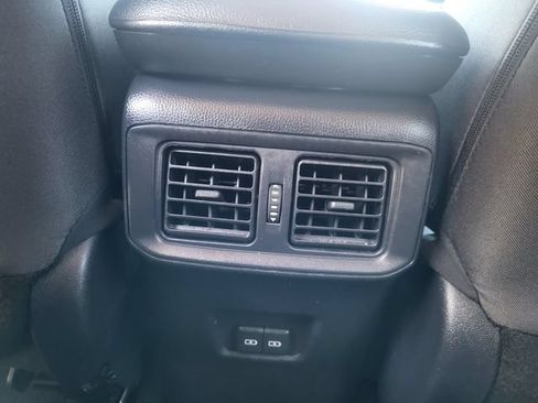 Used 2025 Toyota RAV4 XLE AWD/4WD image 23