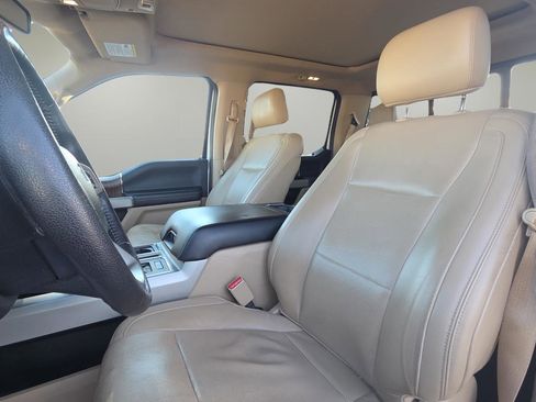 Used 2016 Ford F150 Lariat w/ Equipment Group 502A Luxury AWD/4WD image 25