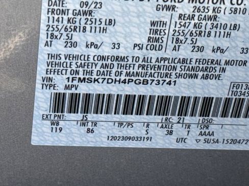 Used 2023 Ford Explorer XLT image 35