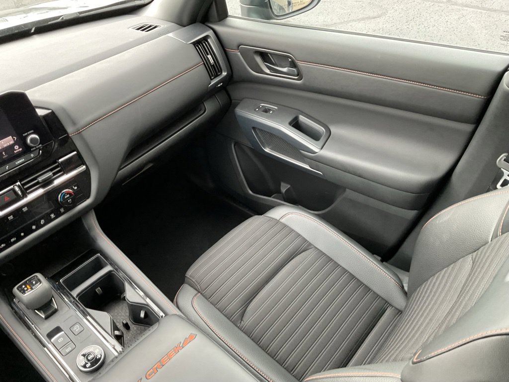 Used 2025 Nissan Pathfinder Rock Creek AWD/4WD image 17