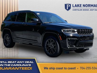 New 2026 Jeep Grand Cherokee Summit w/ Obsidian Package
