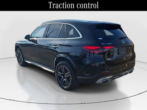 Certified 2026 Mercedes-Benz GLC 300 image 8