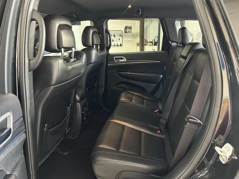 Used 2019 Jeep Grand Cherokee Limited RWD image 23